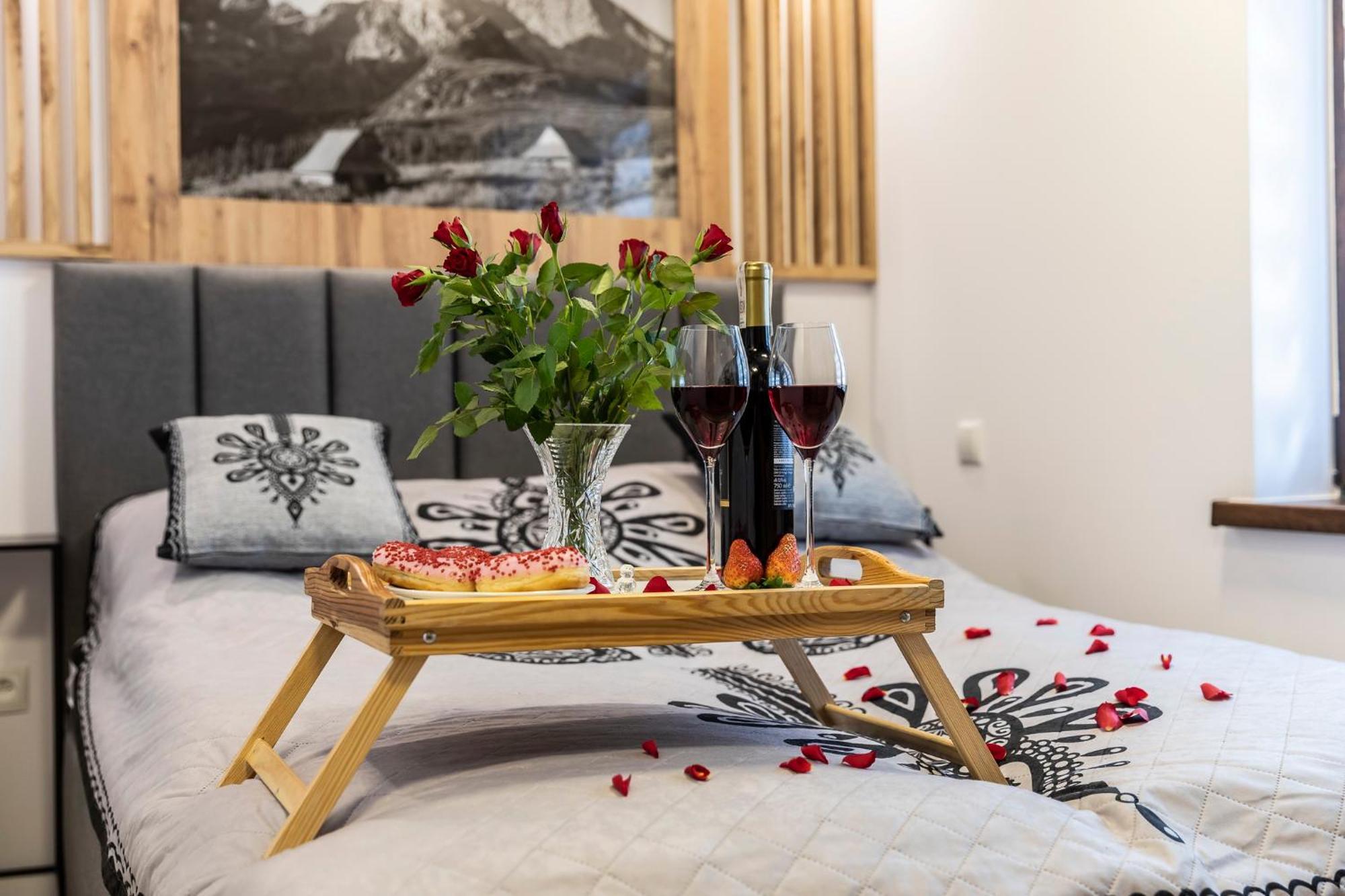 Apartament Tatravika Z Basenem I Widokiem コシチェリスコ エクステリア 写真