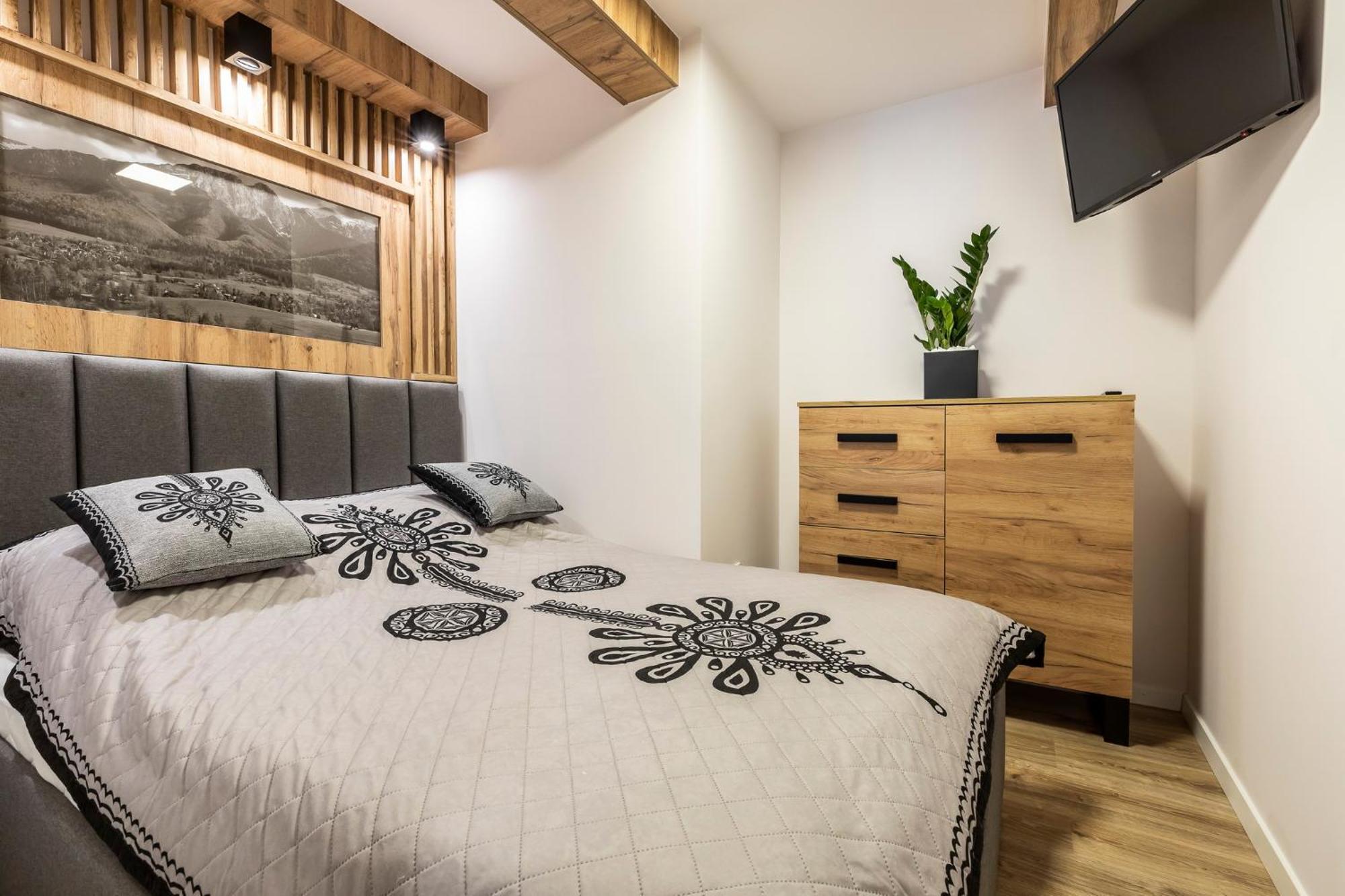 Apartament Tatravika Z Basenem I Widokiem コシチェリスコ エクステリア 写真