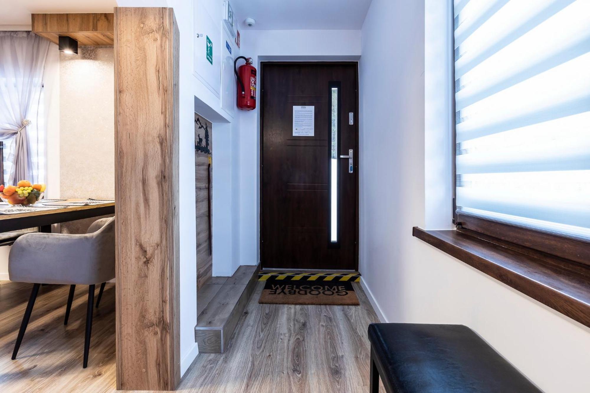 Apartament Tatravika Z Basenem I Widokiem コシチェリスコ エクステリア 写真