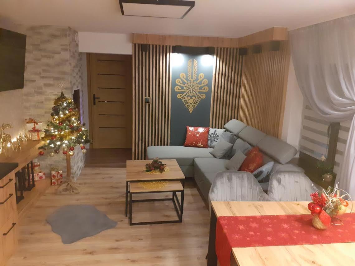 Apartament Tatravika Z Basenem I Widokiem コシチェリスコ エクステリア 写真