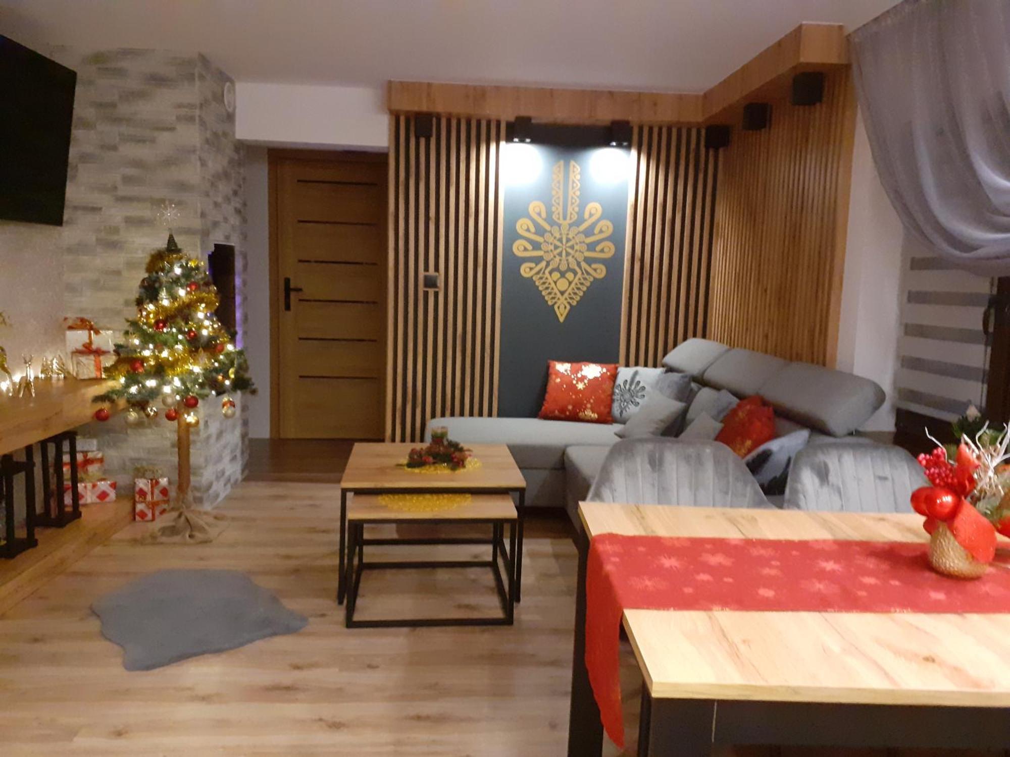 Apartament Tatravika Z Basenem I Widokiem コシチェリスコ エクステリア 写真
