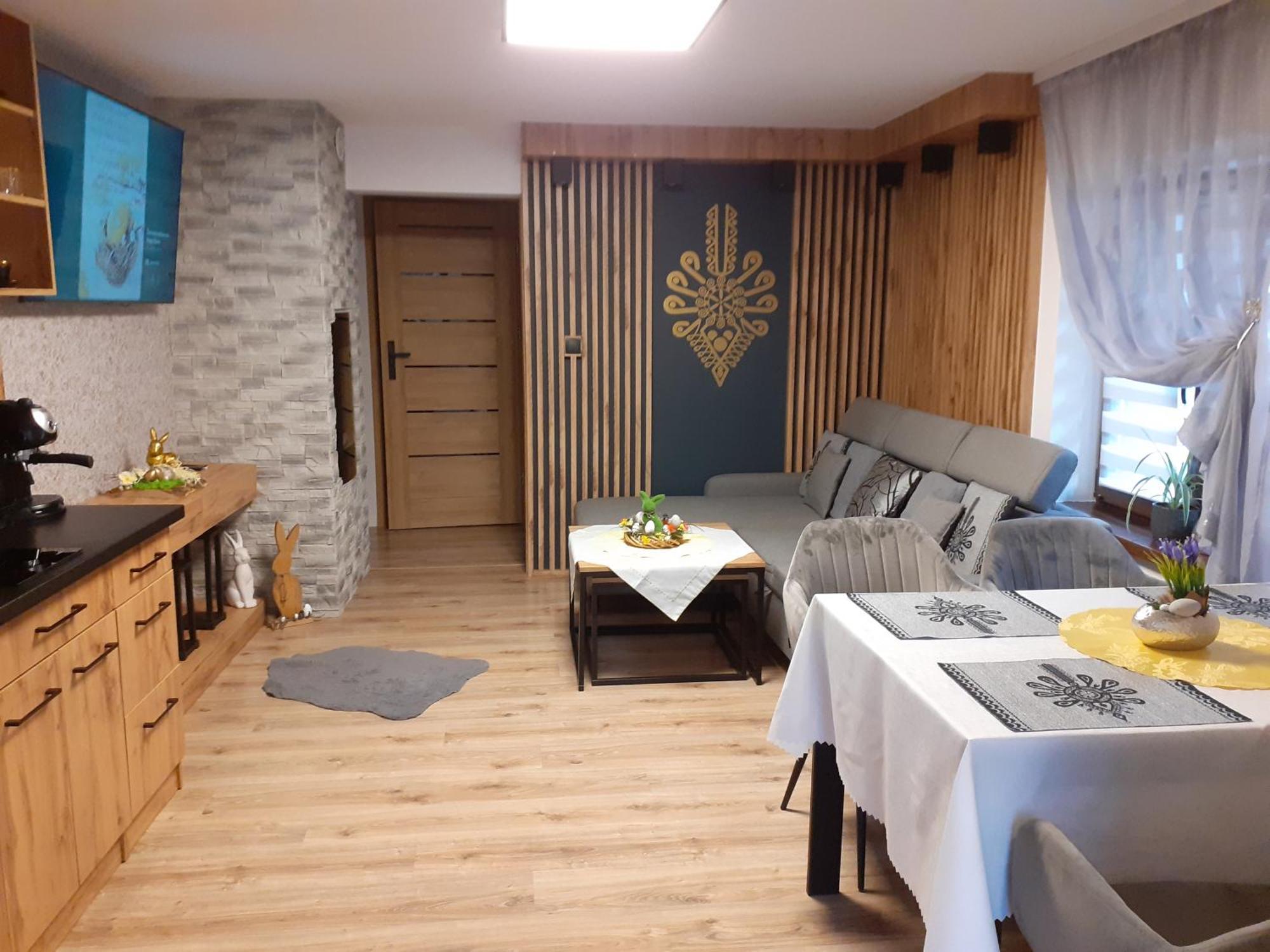 Apartament Tatravika Z Basenem I Widokiem コシチェリスコ エクステリア 写真